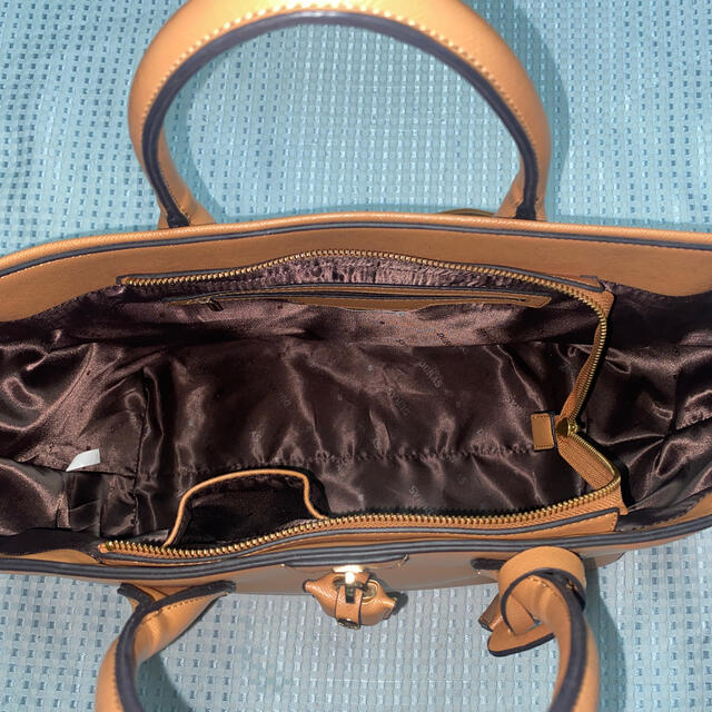 DIADORA(ディアドラ)のDORAS デュラスショルダーバック レディースのバッグ(ショルダーバッグ)の商品写真
