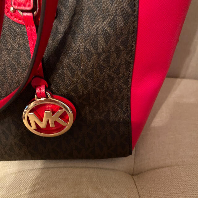 Michael Kors(マイケルコース)の【美品】マイケルコースシグネスチャートートバッグ レディースのバッグ(トートバッグ)の商品写真