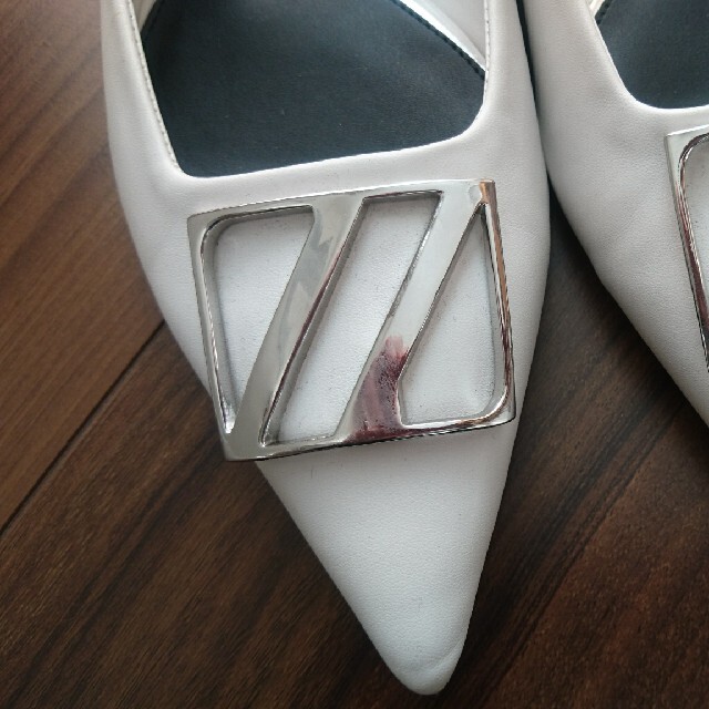 ZARA(ザラ)のZARA  白シューズ レディースの靴/シューズ(バレエシューズ)の商品写真