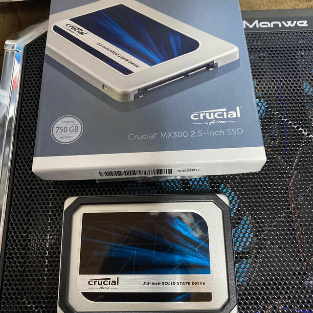 crucial MX300 525GB SSD SATA 使用時間1688時間