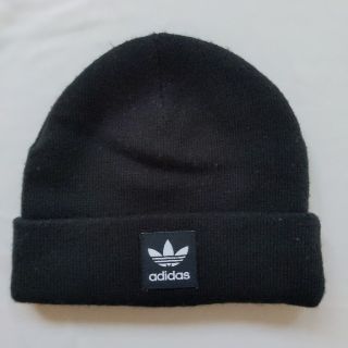 adidas トレフォイルビーニー ニット帽(ニット帽/ビーニー)