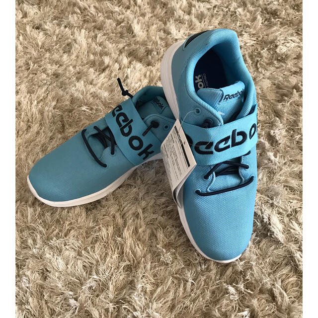 新品 Reebok スニーカー | ruspetsnaz.ru