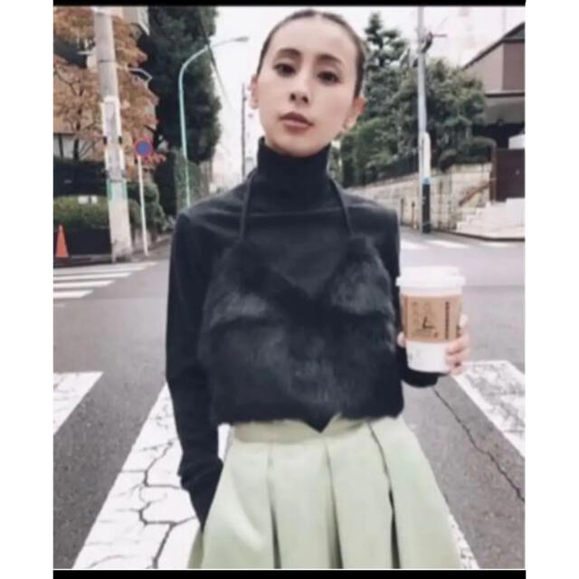 Ameri VINTAGE(アメリヴィンテージ)のAMERI オトナミューズコラボ  TURTLE BUSTIER KNIT レディースのトップス(ニット/セーター)の商品写真