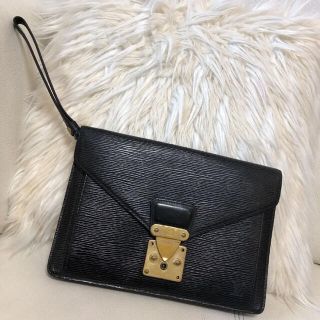 ルイヴィトン(LOUIS VUITTON)の今だけ値下げ❗️正規品⭐︎LOUIS VUITTONエピセカンドバッグBLACK(セカンドバッグ/クラッチバッグ)