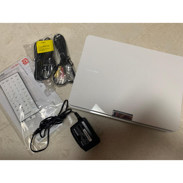 東芝 TOSHIBA REGZA ポータブルDVDプレイヤー 東芝 TOSHIBA REGZA ポータブルDVDプレイヤー
