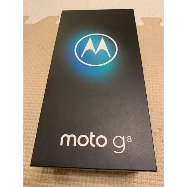 スマホ/家電/カメラモトローラ Motorola moto g8 ホログラムホワイト