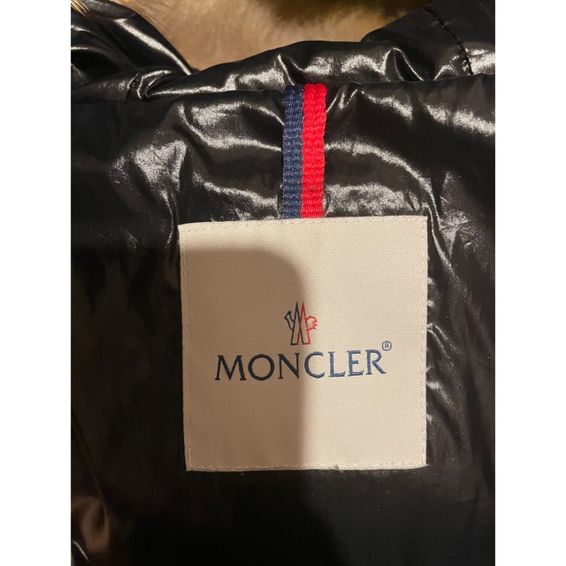 MONCLER(モンクレール)の最終値下げ✨確実正規品美品モンクレールファーベルト付きロングダウン レディースのジャケット/アウター(ダウンコート)の商品写真