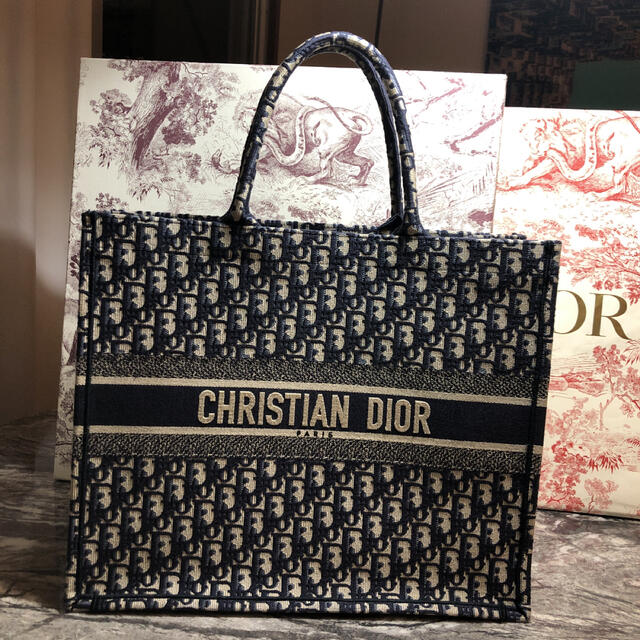 のアイテム Christian Dior - DIOR BOOK TOTE ラージバッグ の通販 by