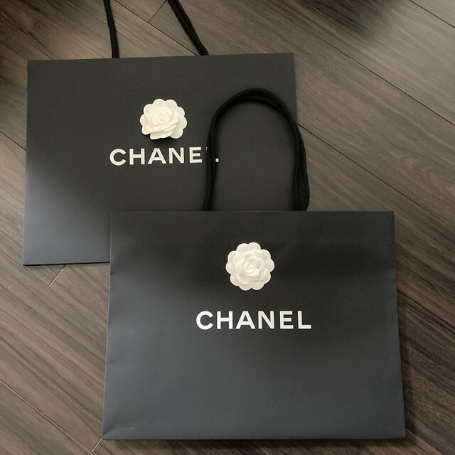 CHANEL(シャネル)のシャネル　ショッパー　紙袋 レディースのバッグ(ショップ袋)の商品写真