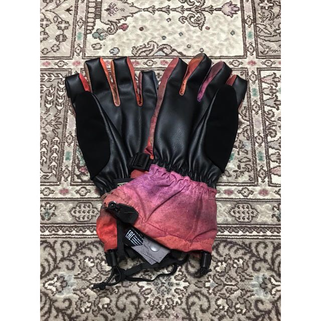 BURTON(バートン)の☆新品未使用！17-18 BURTON GORETEX GLOVE L スポーツ/アウトドアのスノーボード(ウエア/装備)の商品写真