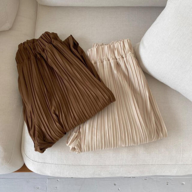 lawgy easy pleats pants