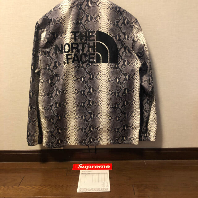 【新品】Supreme×TNF Snakeskin Coaches Lおまけ付き