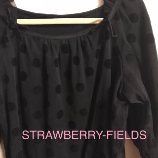 ストロベリーフィールズ(STRAWBERRY-FIELDS)のストロベリーフィールズ  黒　ドット　七分袖　カットソー(カットソー(長袖/七分))