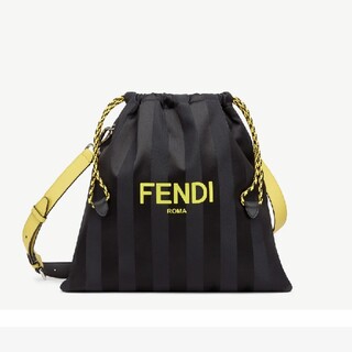 FENDI - 新作fendiフェンディ パック スリムクラッチ ミディアムの通販 