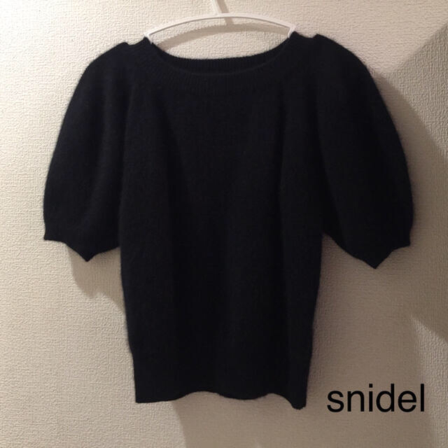 美品 snidel ハーフスリーブファーライクニットプルオーバー ブラック