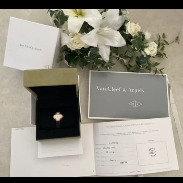 Van Cleef & Arpels(ヴァンクリーフアンドアーペル)の【極美品】VanCleef & Arpels♢﻿ヴィンテージアルハンブラ♢﻿ レディースのファッション小物(腕時計)の商品写真