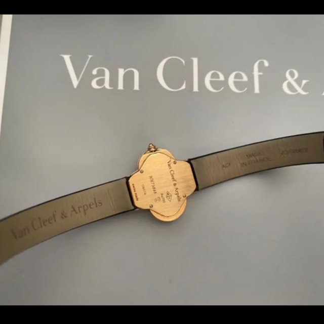 Van Cleef & Arpels(ヴァンクリーフアンドアーペル)の【極美品】VanCleef & Arpels♢﻿ヴィンテージアルハンブラ♢﻿ レディースのファッション小物(腕時計)の商品写真