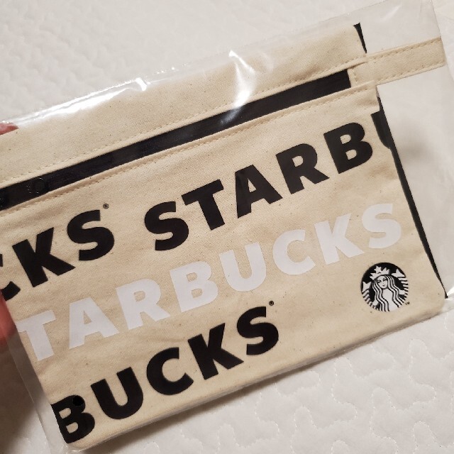 Starbucks Coffee(スターバックスコーヒー)の☆新品☆STARBUCKSノベルティポーチ レディースのファッション小物(ポーチ)の商品写真