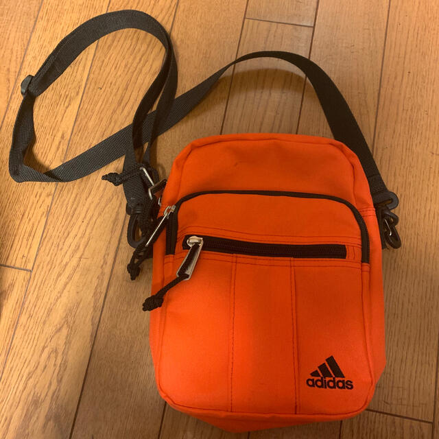 adidas(アディダス)のadidas ショルダーバック　アディダス メンズのバッグ(ショルダーバッグ)の商品写真