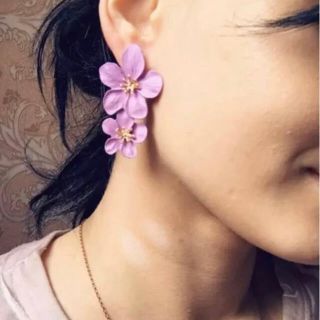 お花ピアス(ピアス)