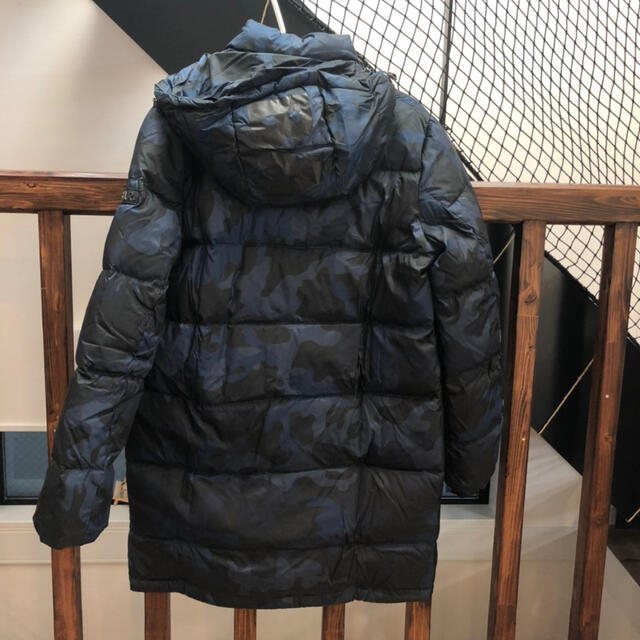 商品についてボーラー / GUN METAL BADGE CAMO DOWN COAT