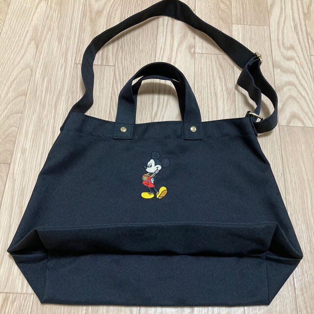 Disney(ディズニー)の【お値下げ！】《未使用》カメラバッグ/ディズニーストア スマホ/家電/カメラのカメラ(ケース/バッグ)の商品写真