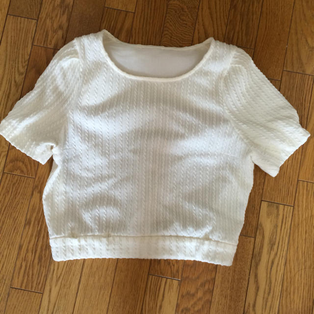 Lily Brown(リリーブラウン)のリリーブラウン  ホワイト トップス レディースのトップス(Tシャツ(半袖/袖なし))の商品写真