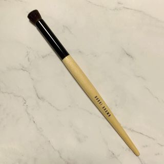 ボビイブラウン(BOBBI BROWN)のBOBBI BROWN アイコントゥールブラシ(アイシャドウ)