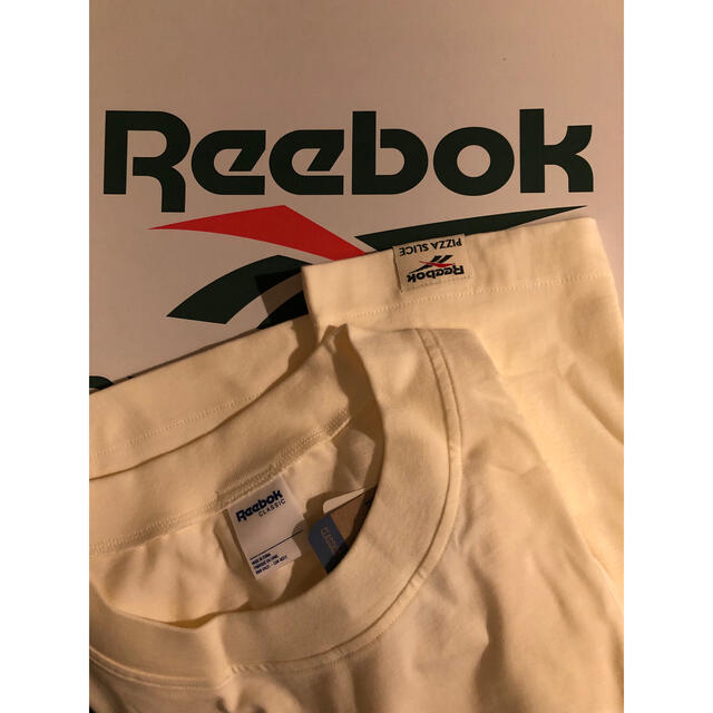 Reebok(リーボック)の箱無し！！Reebok×PIZZA SLICEコラボTシャツ新品未使用 メンズのトップス(Tシャツ/カットソー(半袖/袖なし))の商品写真