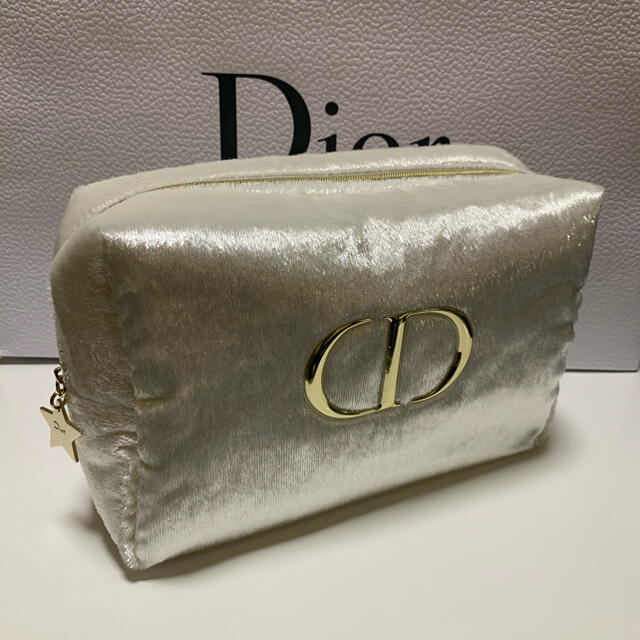 Dior(ディオール)の新品❤︎ディオール ❤︎ポーチ　白 レディースのファッション小物(ポーチ)の商品写真