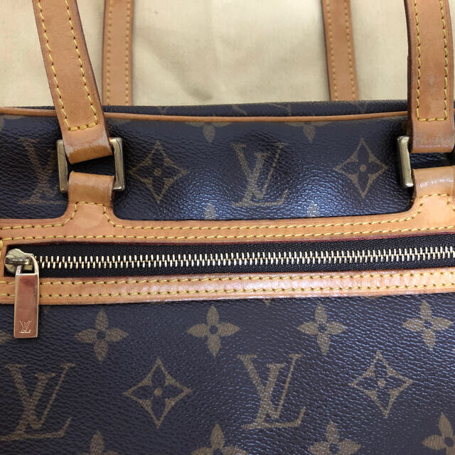 LOUIS VUITTON シテMM