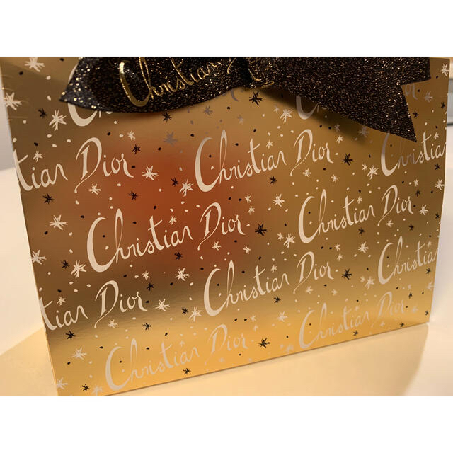 Christian Dior(クリスチャンディオール)のディオール ギフトボックス 2020ホリデー ゴールド レディースのバッグ(ショップ袋)の商品写真