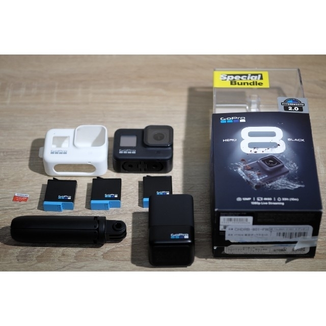 【超美品】GoPro HERO8 ＋アクセサリー6点セット【箱付き】