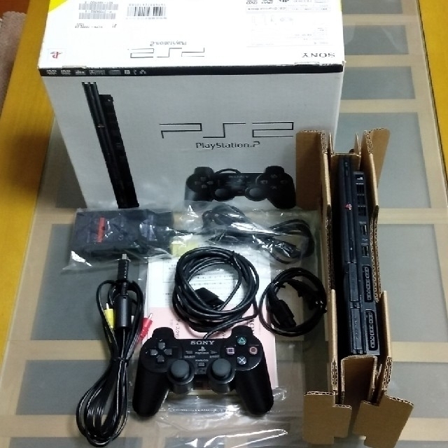 PlayStation2(プレイステーション2)のPlayStation２ SCPH-70000 CB エンタメ/ホビーのゲームソフト/ゲーム機本体(家庭用ゲーム機本体)の商品写真