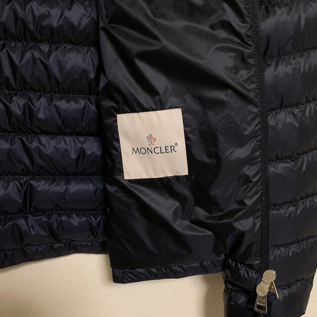 MONCLER(モンクレール)のモンクレール　ライトダウンジャケットRENALD メンズのジャケット/アウター(ダウンジャケット)の商品写真