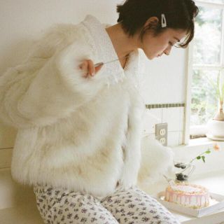 Bibiy. fur lace collar coat ファーレースカラーコート