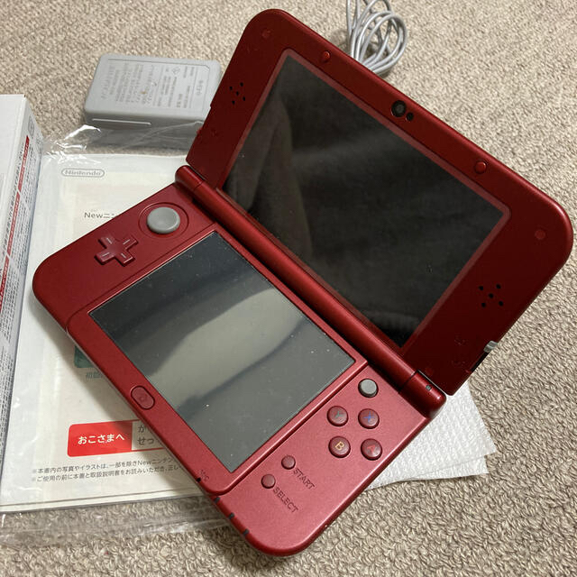 任天堂　3DS LL メタリックレッド 1