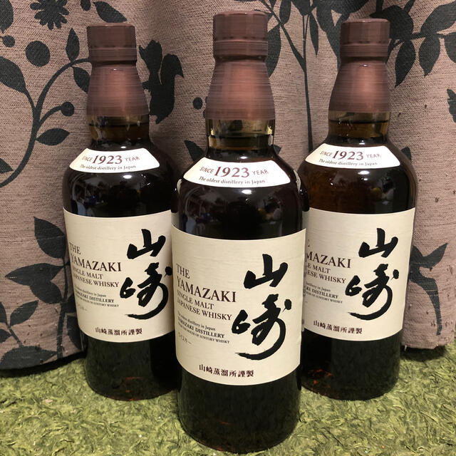 食品/飲料/酒サントリーウィスキー　山崎ノンビンテージ(700ml)×3本