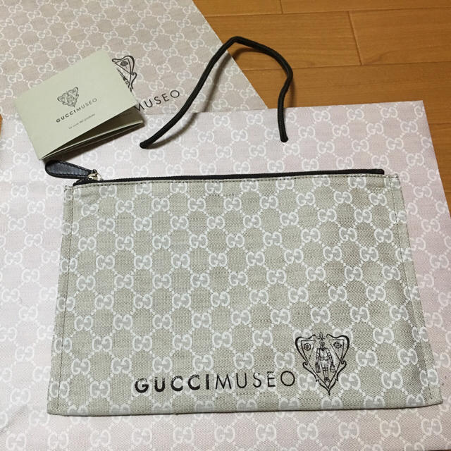 Gucci(グッチ)のgucci クラッチ ポーチ博物館限定  レディースのバッグ(クラッチバッグ)の商品写真