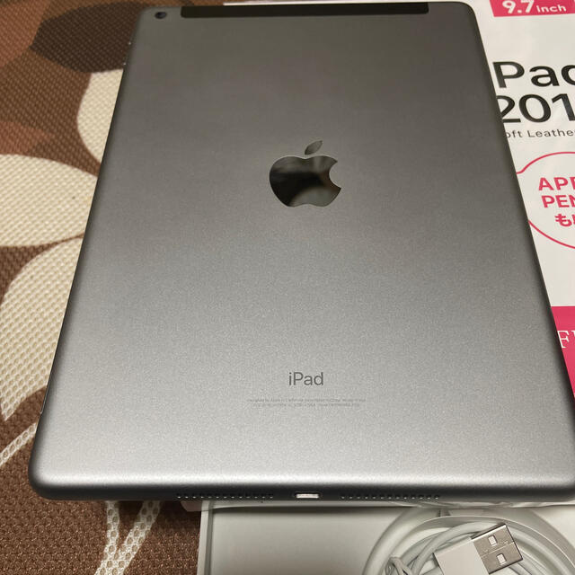 ipad 第6世代　128GB  SIMフリー　pencil付　美品