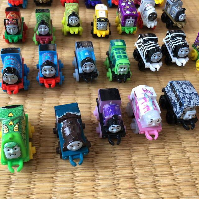 ミニミニトーマス　機関車トーマス エンタメ/ホビーのおもちゃ/ぬいぐるみ(キャラクターグッズ)の商品写真