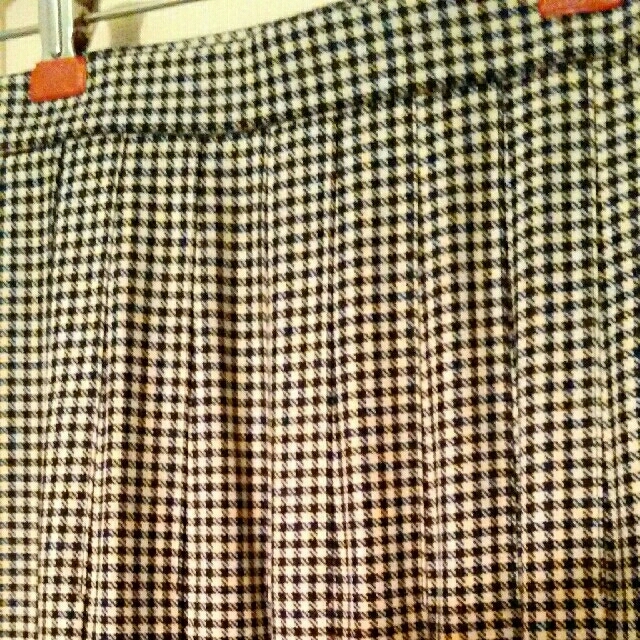 Glen Prince(グレンプリンス)のセール★未使用　グレンプリンス　キルトスカート　黒　白 レディースのスカート(ロングスカート)の商品写真