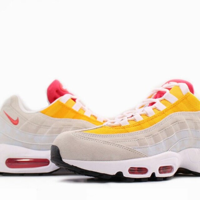 NIKE(ナイキ)のairmax95 メンズの靴/シューズ(スニーカー)の商品写真