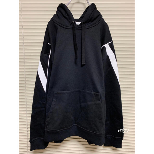 最新作 VALENTINO VLTN マクロパーカー ecousarecycling.com
