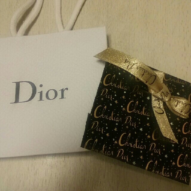 Christian Dior(クリスチャンディオール)のDior　ショップバック　ギフトボックス レディースのバッグ(ショップ袋)の商品写真