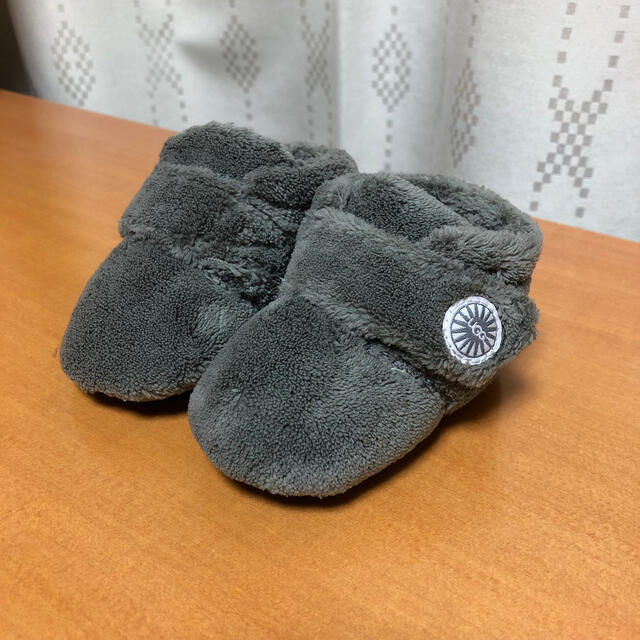 UGG(アグ)のめお様専用　UGG ベビー　BIXBEE 11.0cm キッズ/ベビー/マタニティのベビー靴/シューズ(~14cm)(ブーツ)の商品写真