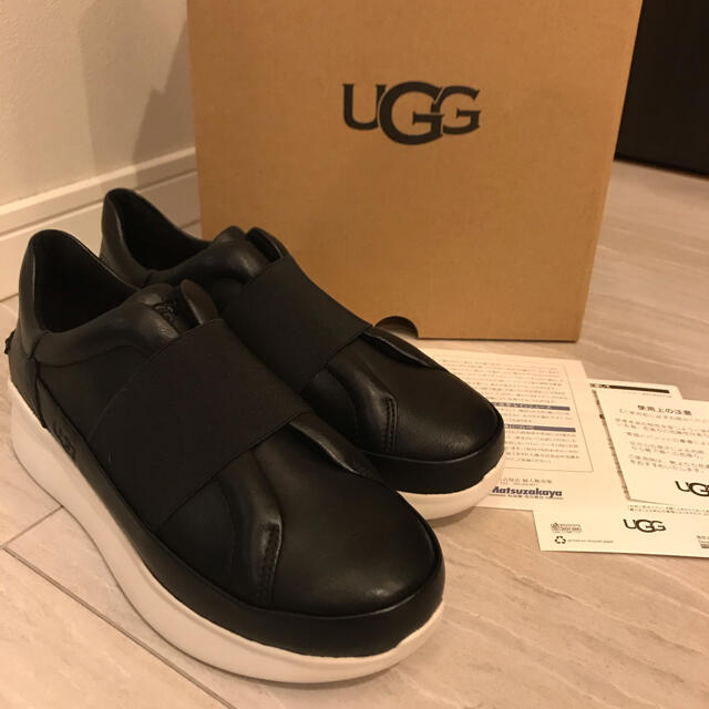 アグレザースニーカー UGG LIBU スニーカー定価18,700 新品未使用