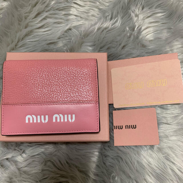 財布miumiu 二つ折り財布 ミュウミュウ