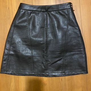 ザラ(ZARA)のZara フェイクレザースカート(ひざ丈スカート)