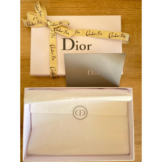 ディオール 美品 ギフトボックス 中　箱　ゴールドリボン　メッセージカード♡ レディースのバッグ(ショップ袋)の商品写真